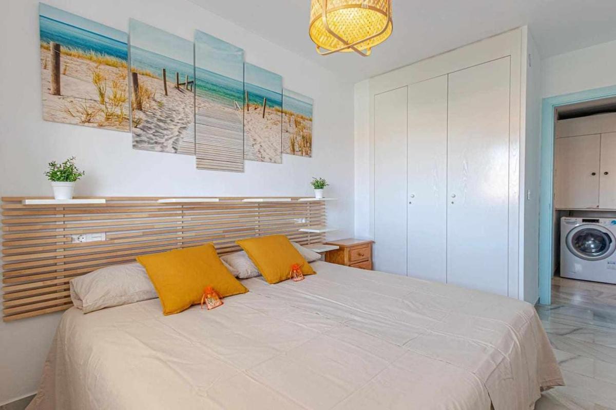 797 Holiday Rentals - Luminoso Piso Para 4 En Arroyo De La Miel Extérieur photo