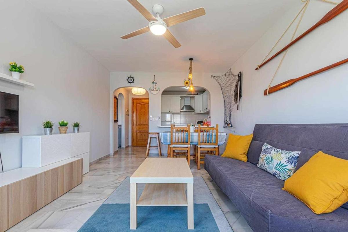 797 Holiday Rentals - Luminoso Piso Para 4 En Arroyo De La Miel Extérieur photo